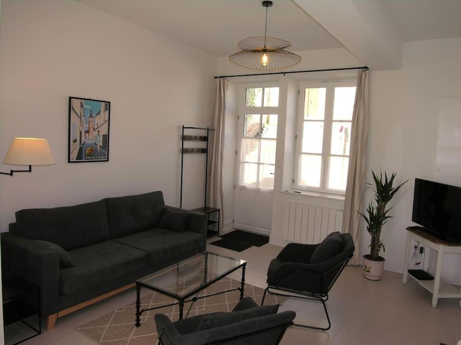 Gite L'Annexe Du Prieure Besson Bagian luar foto