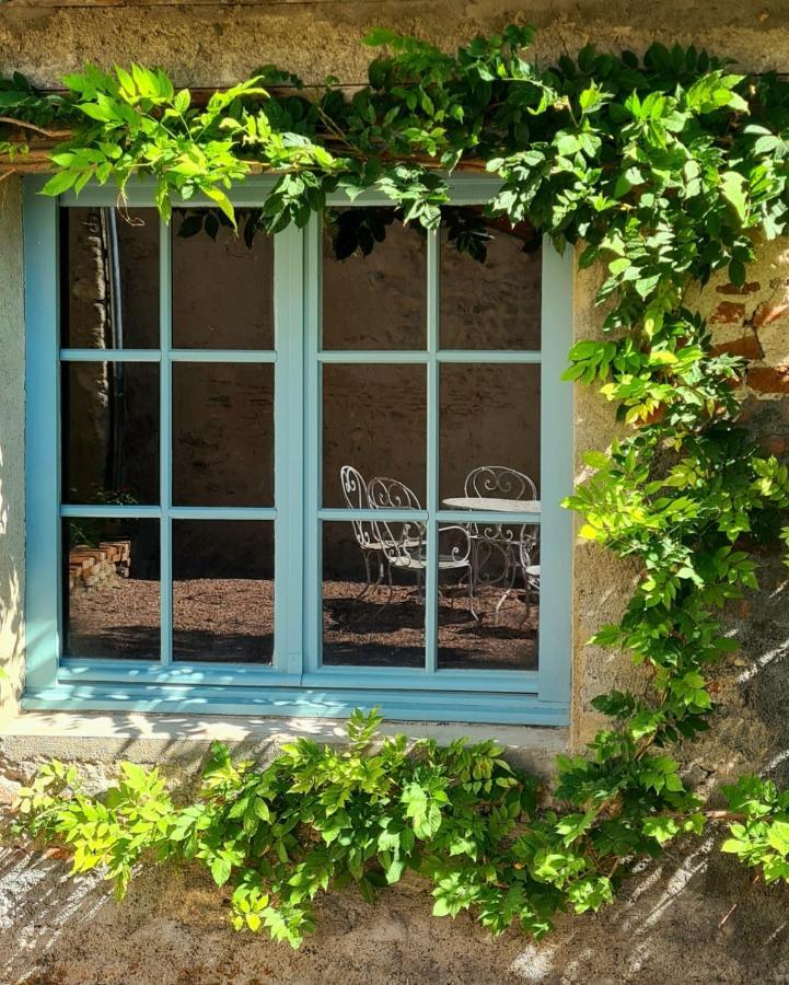 Gite L'Annexe Du Prieure Besson Bagian luar foto