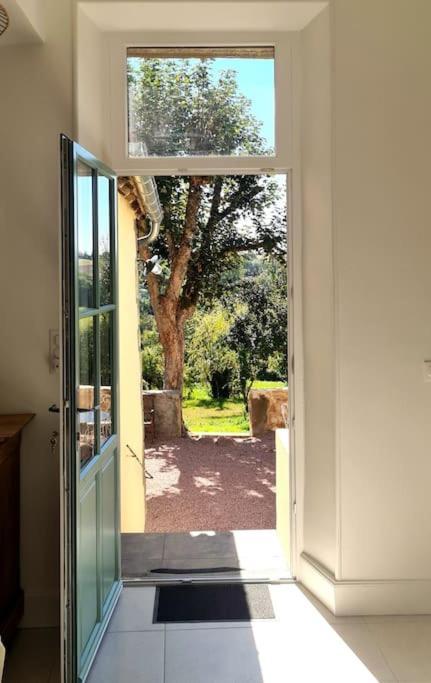 Gite L'Annexe Du Prieure Besson Bagian luar foto